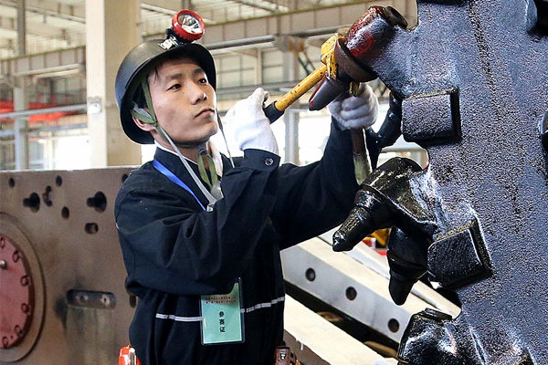 陕煤青年白玉龙荣获2020年陕西省“优秀青年岗位能手”荣誉称号