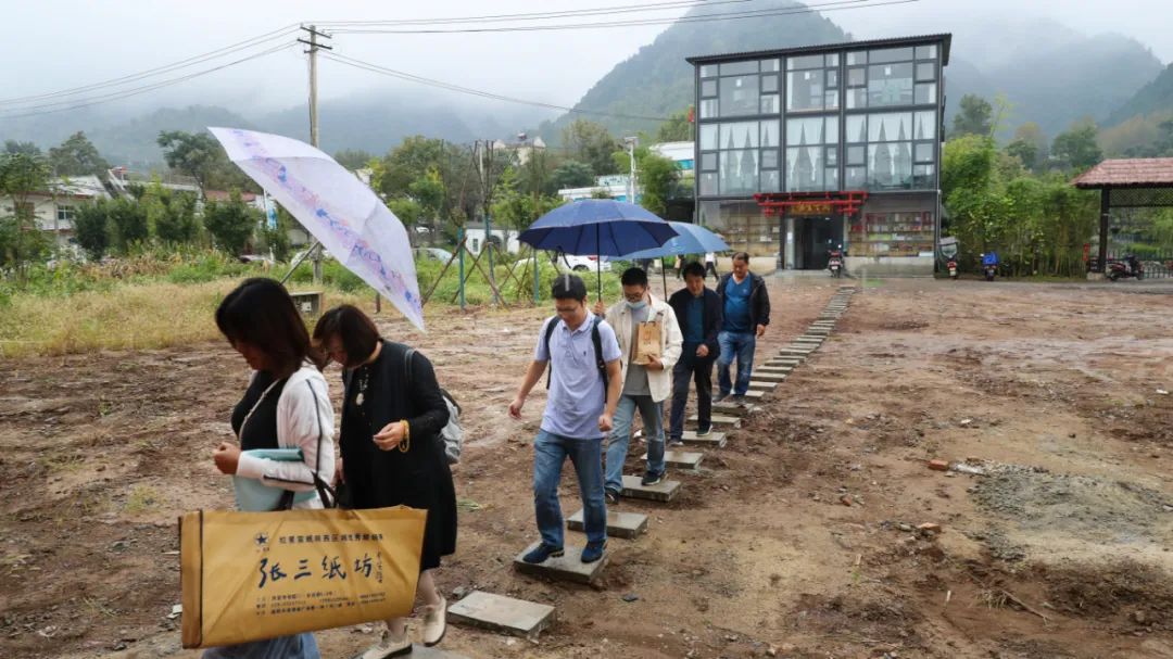 “庆丰收、感党恩”2021年农民丰收节 文艺下基层活动走进五台街道星火村