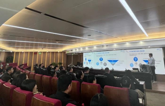 上海维安半导体有限公司受邀来访 并做“半导体产业发展态势分析”讲座